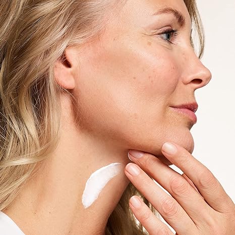 GO PURE Tighten & Lift Neck Cream by Velora Vibe